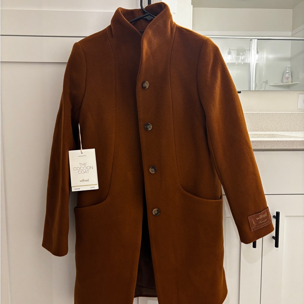 NWT Aritzia Size Small Cocoon Coat in Cigar Brown